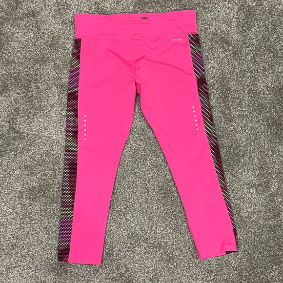 NIKE- DRI FIT LEGGINGS - Picture 11 of 12